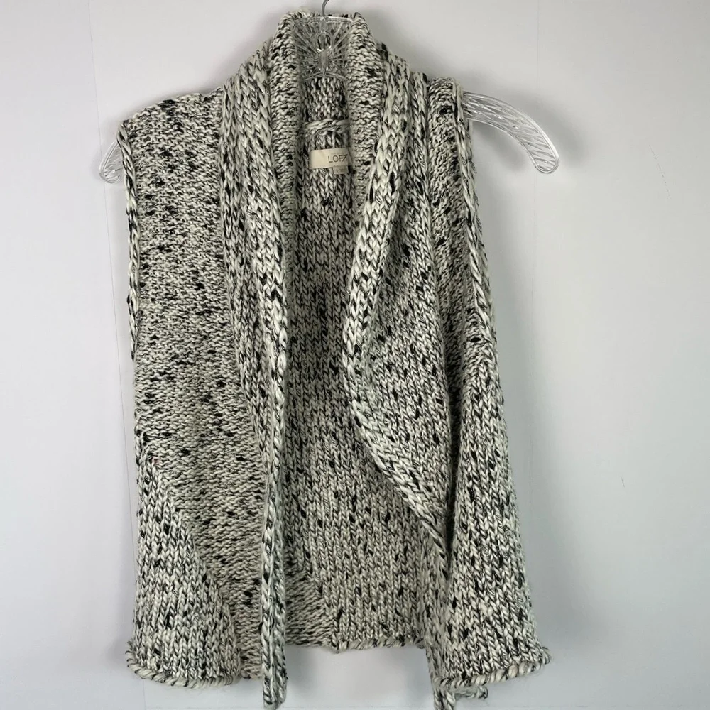 LOFT gray white